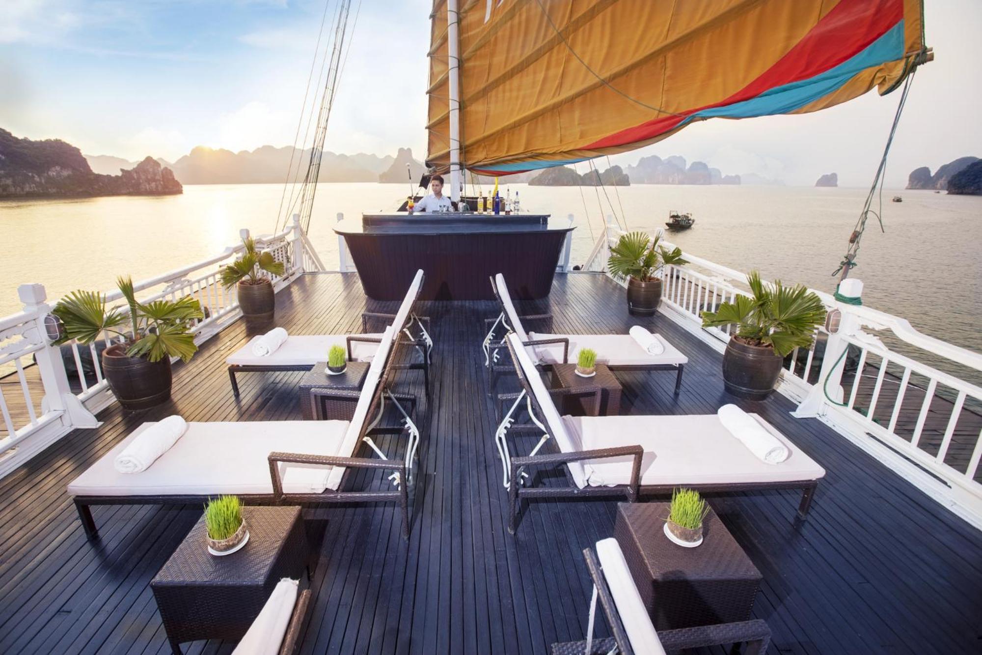Hera Grand Luxury Cruise Hạ Long Ngoại thất bức ảnh